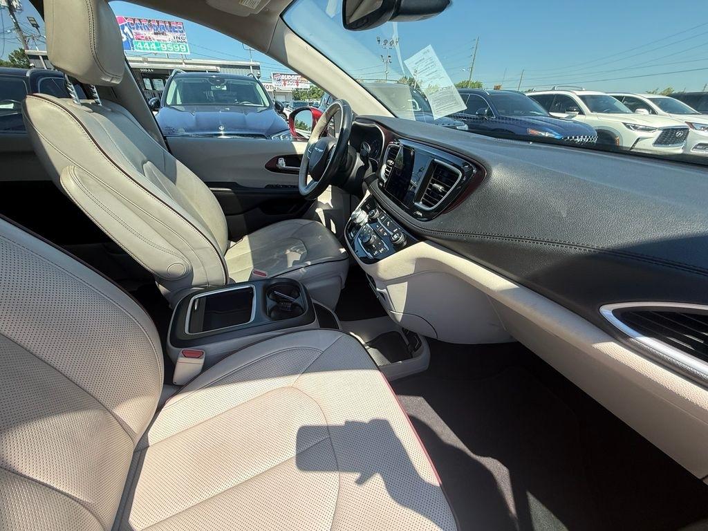 Chrysler Pacifica Limited 2019