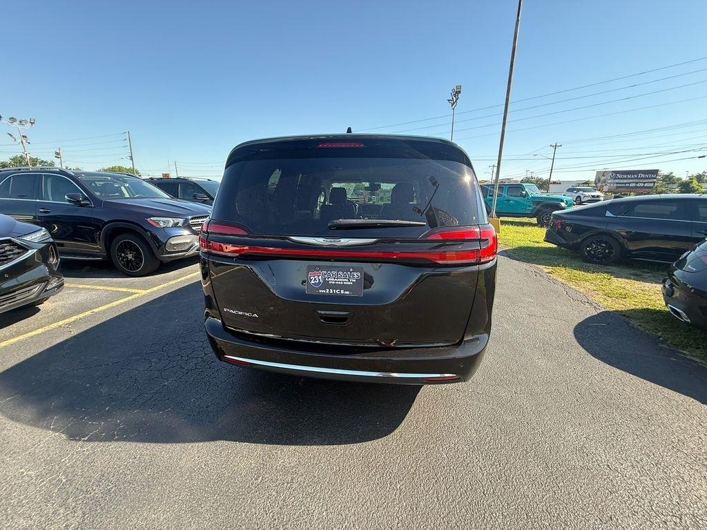Chrysler Pacifica Touring L 2023