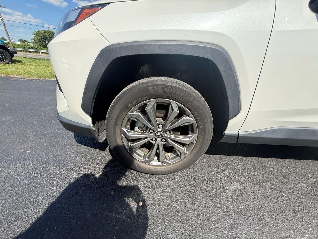 Toyota RAV4 Hybrid XLE Premium 2022
