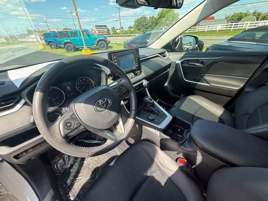 Toyota RAV4 Hybrid XLE Premium 2022