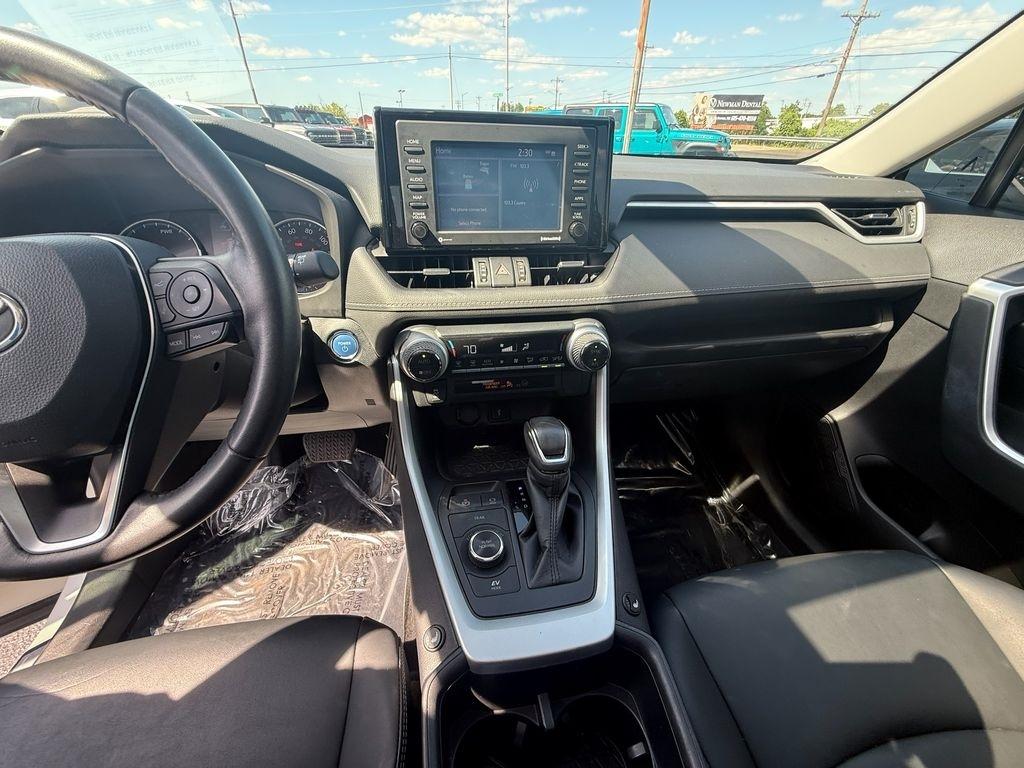 Toyota RAV4 Hybrid XLE Premium 2022