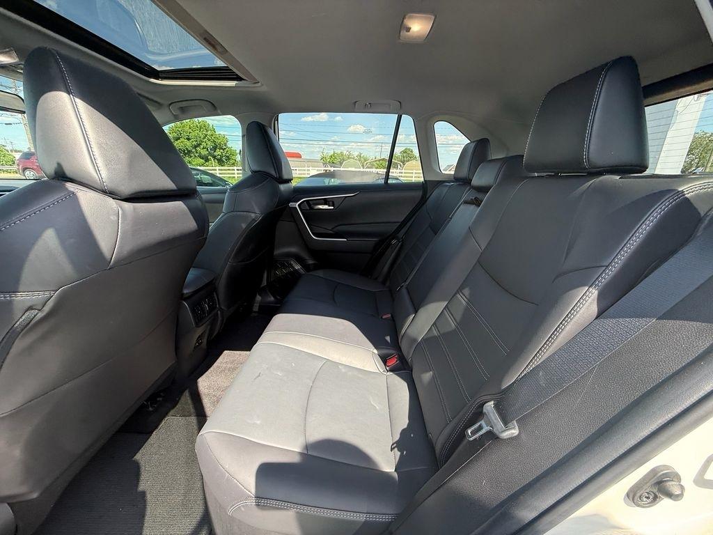 Toyota RAV4 Hybrid XLE Premium 2022