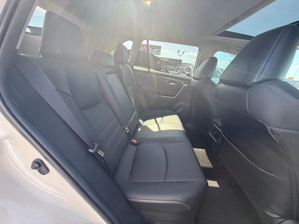 Toyota RAV4 Hybrid XLE Premium 2022