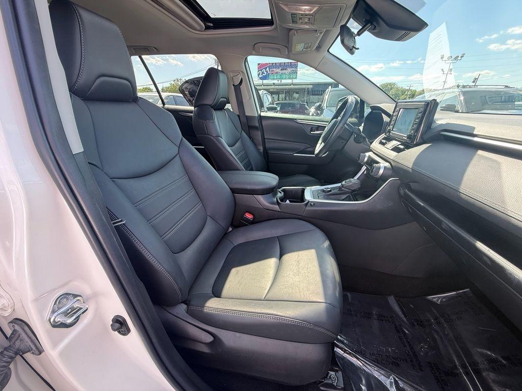 Toyota RAV4 Hybrid XLE Premium 2022