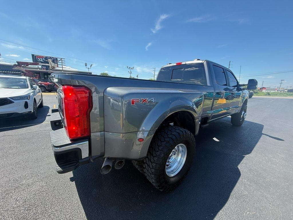 Ford F-350 SD XL Crew Cab DRW 4WD 2023