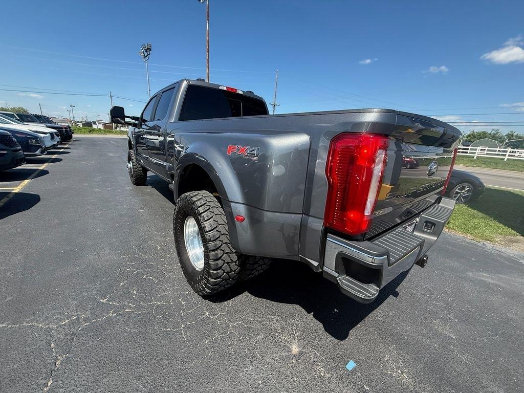 Ford F-350 SD XL Crew Cab DRW 4WD 2023