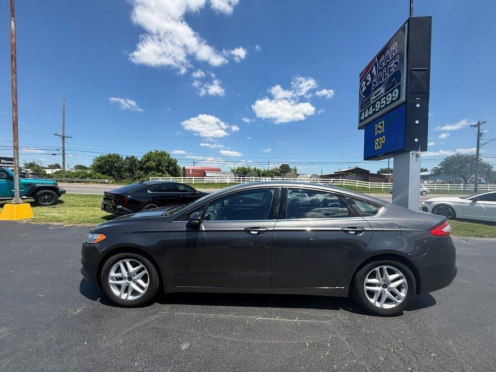 Ford Fusion SE 2016