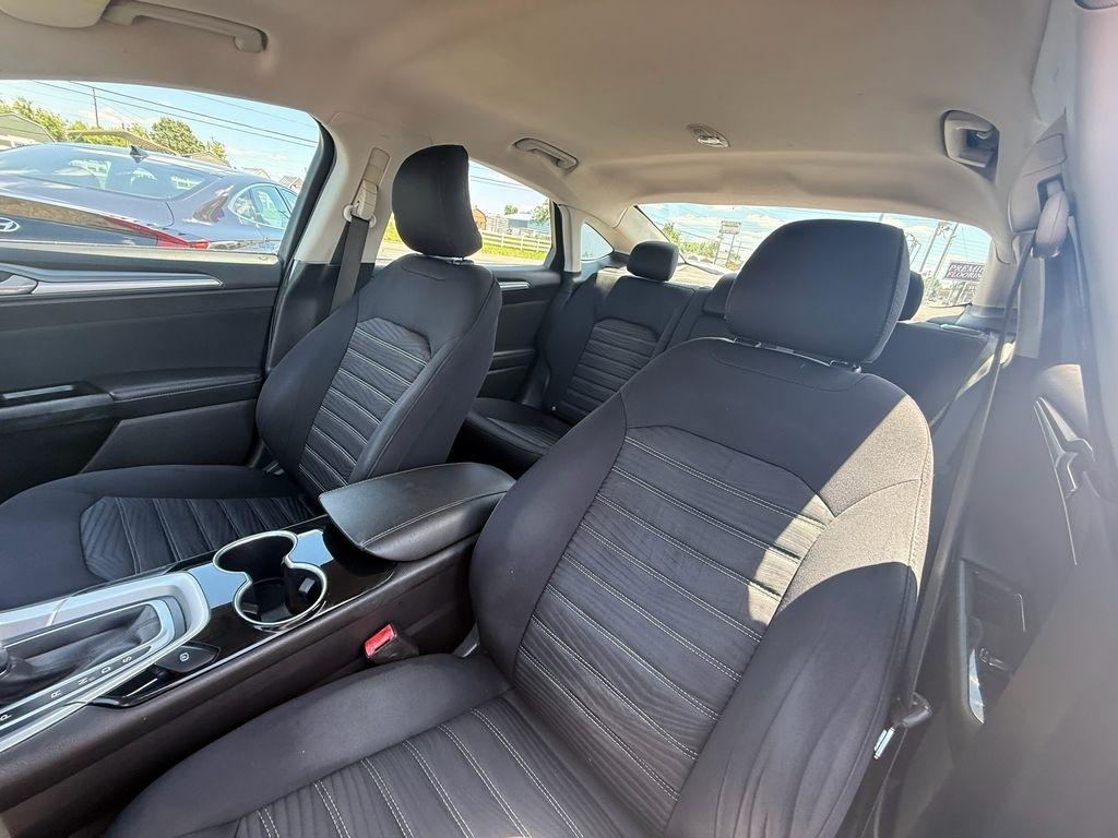 Ford Fusion SE 2016