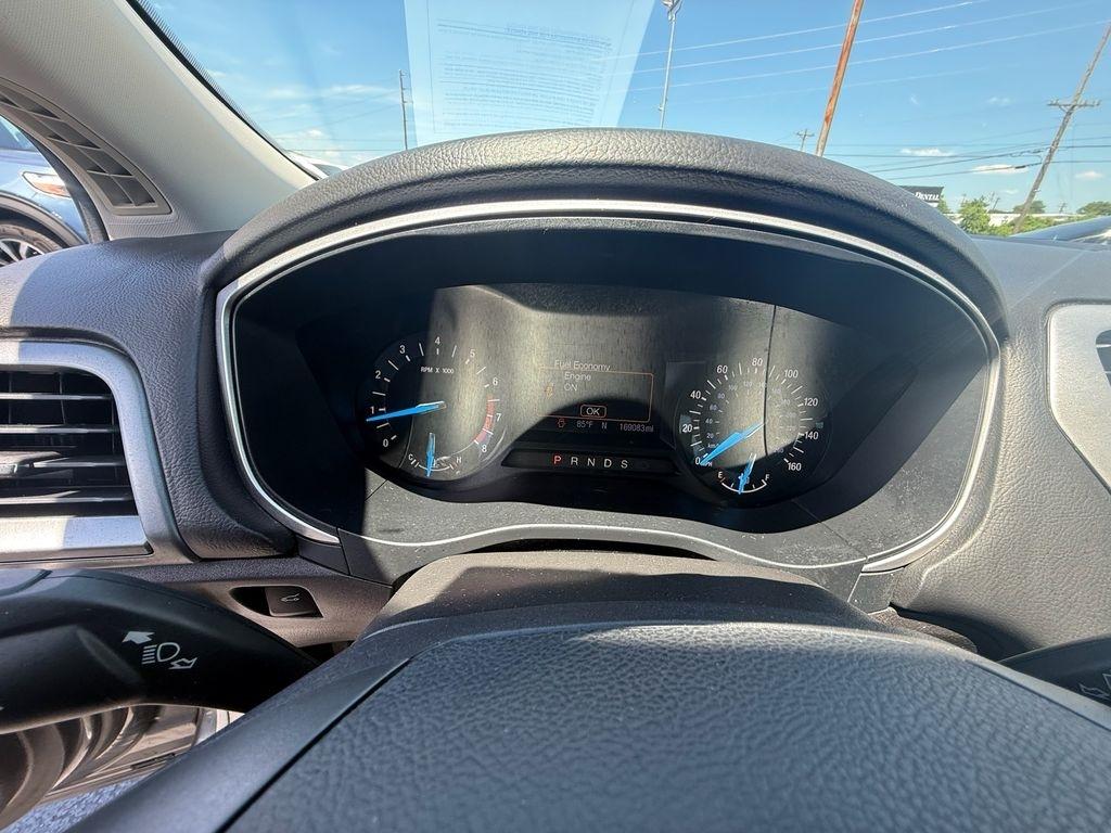 Ford Fusion SE 2016