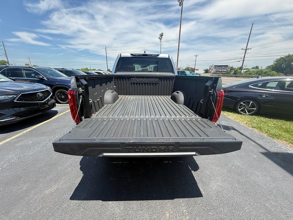 Toyota Tundra Limited CrewMax 4WD 2024