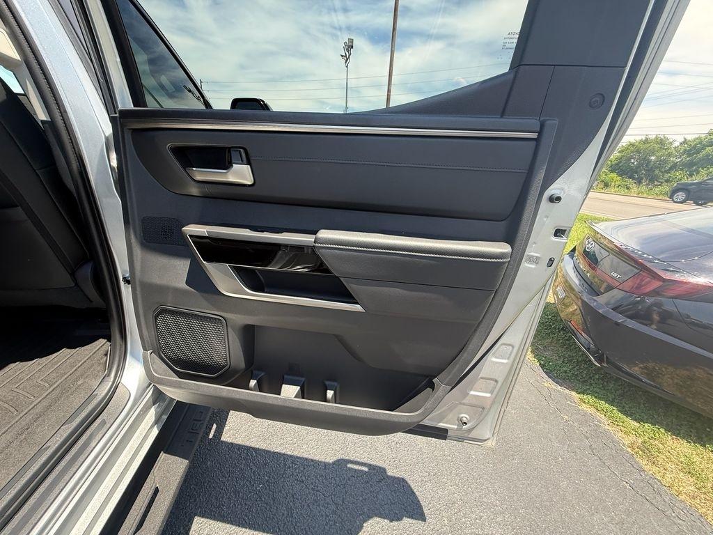 Toyota Tundra Limited CrewMax 4WD 2024
