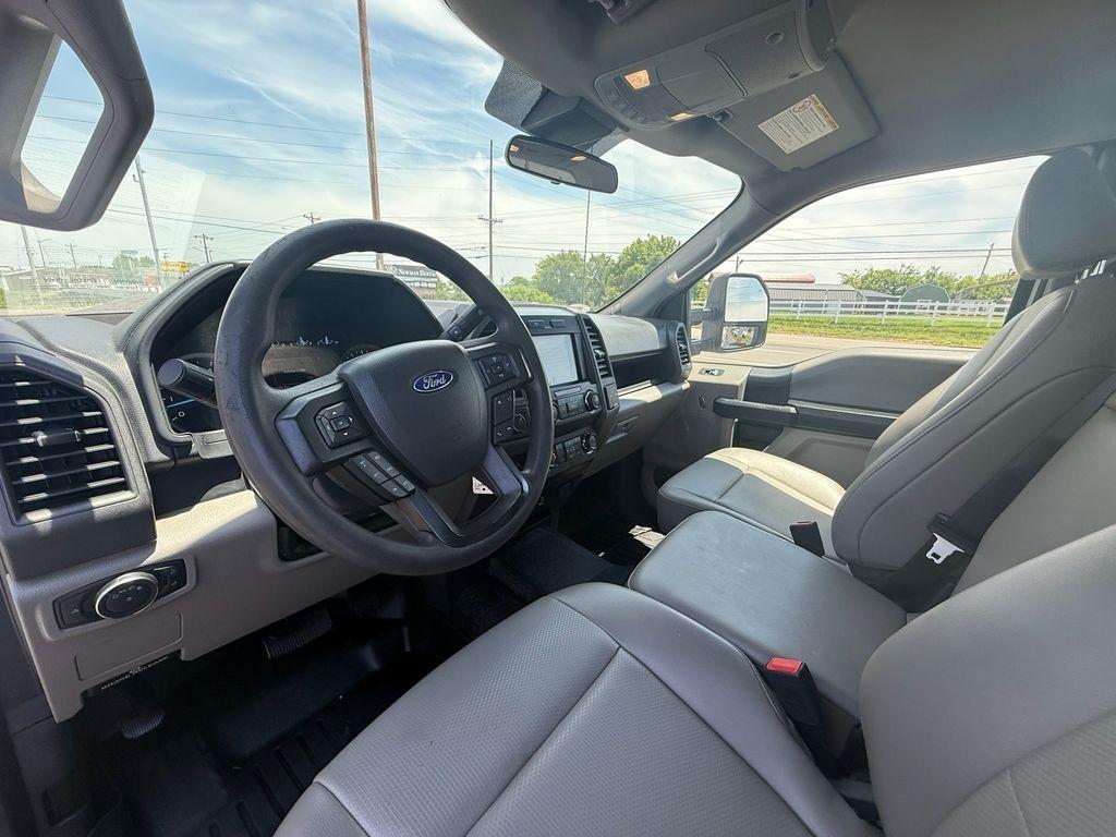 Ford F-350 SD XL SuperCab 4WD 2022