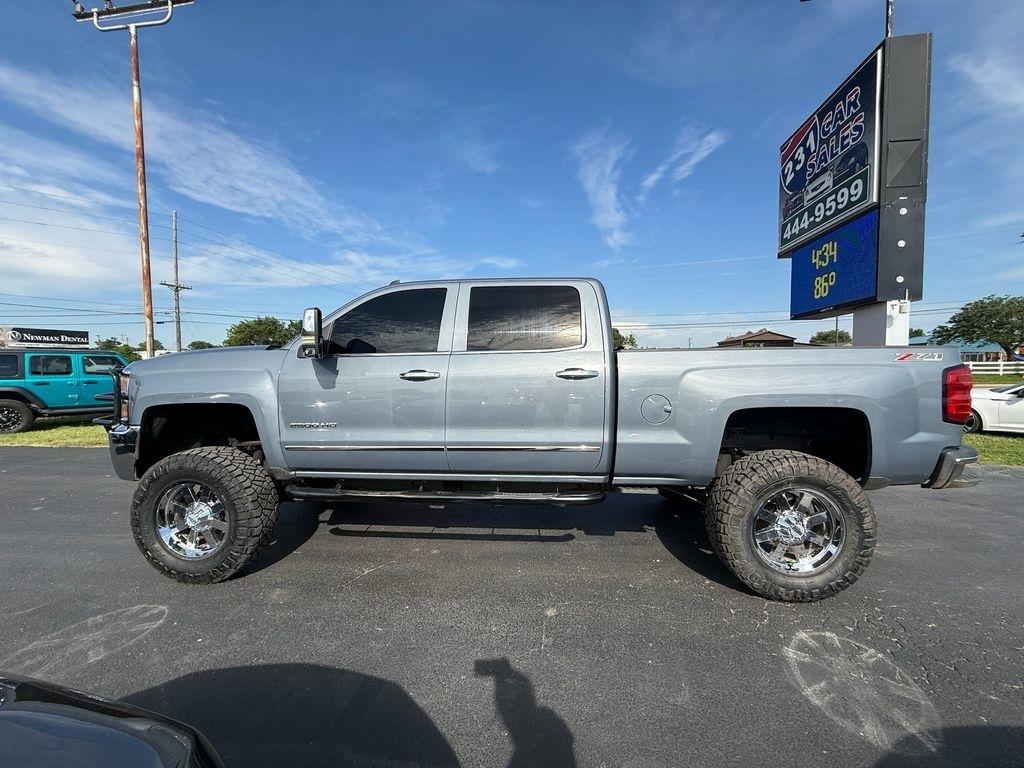 Chevrolet Silverado 2500HD LTZ Crew Cab 4WD 2015