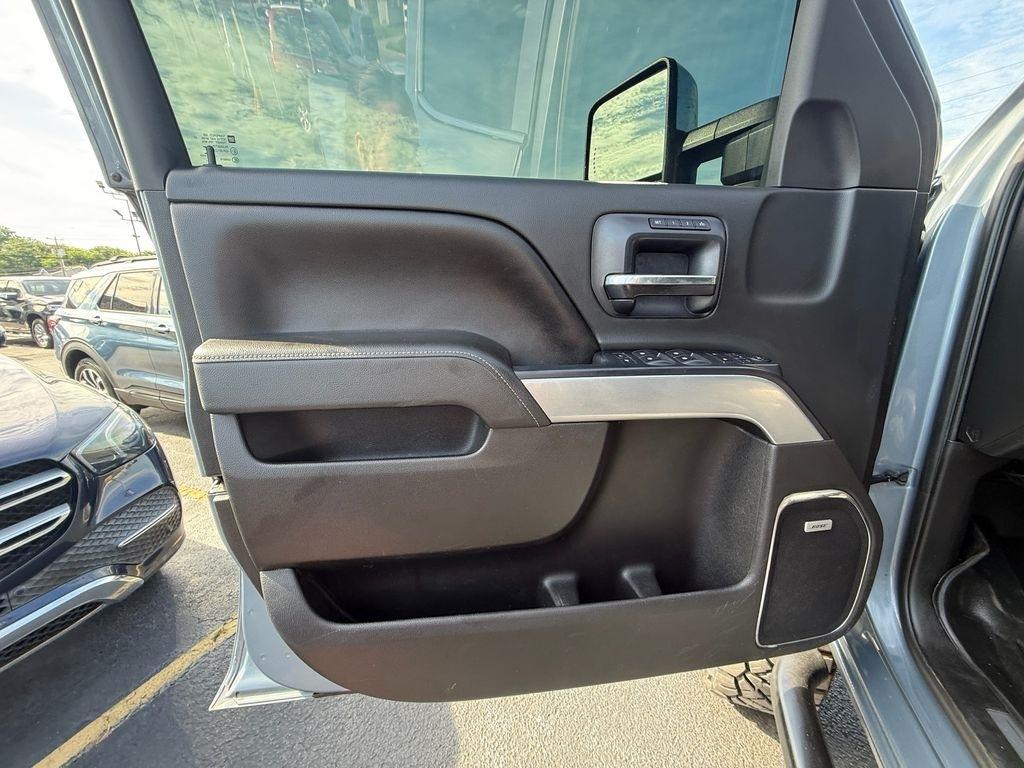 Chevrolet Silverado 2500HD LTZ Crew Cab 4WD 2015