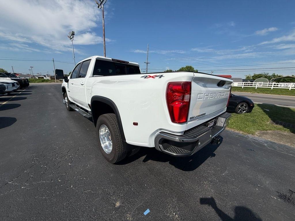 Chevrolet Silverado 3500HD LT Crew Cab 4WD 2025