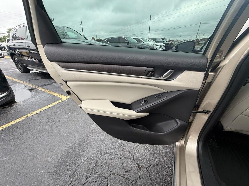 Honda Accord Touring 2.0T 10A 2018