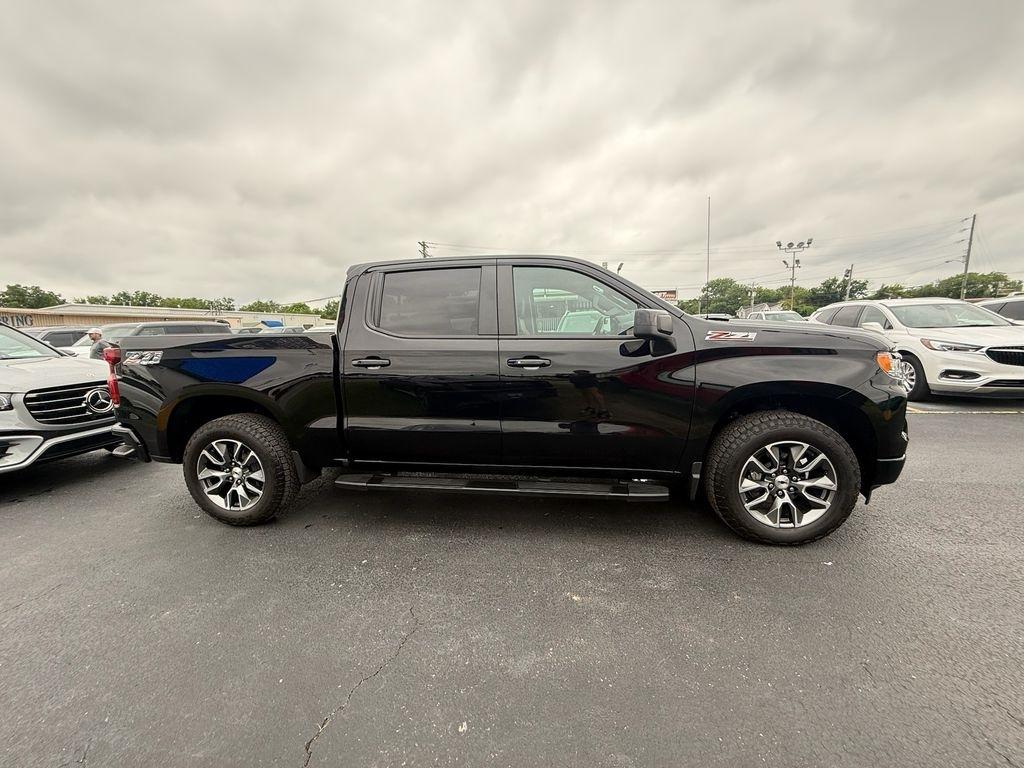 Chevrolet Silverado 1500 RST Crew Cab 4WD 2025