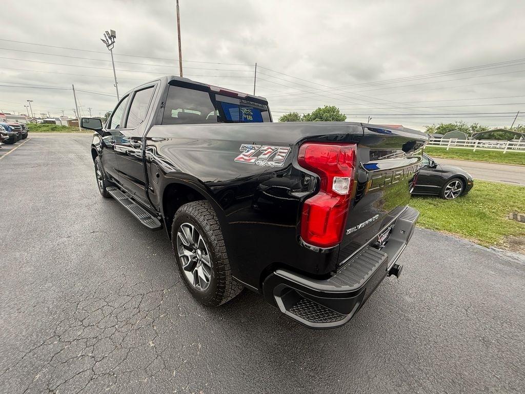 Chevrolet Silverado 1500 RST Crew Cab 4WD 2025