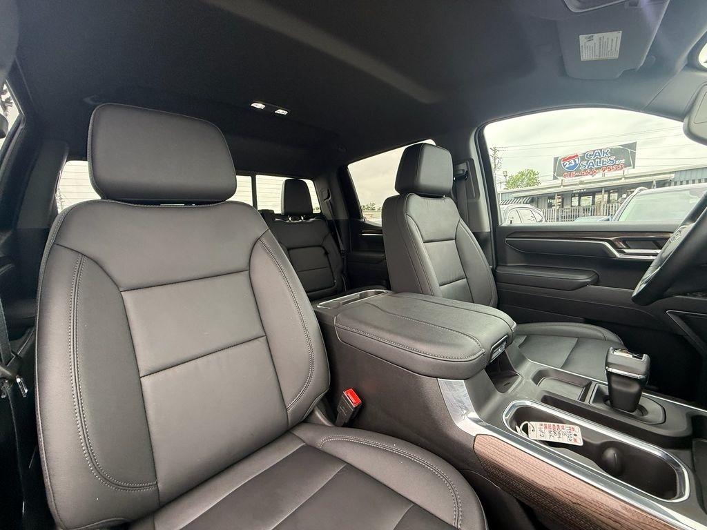 Chevrolet Silverado 1500 RST Crew Cab 4WD 2025