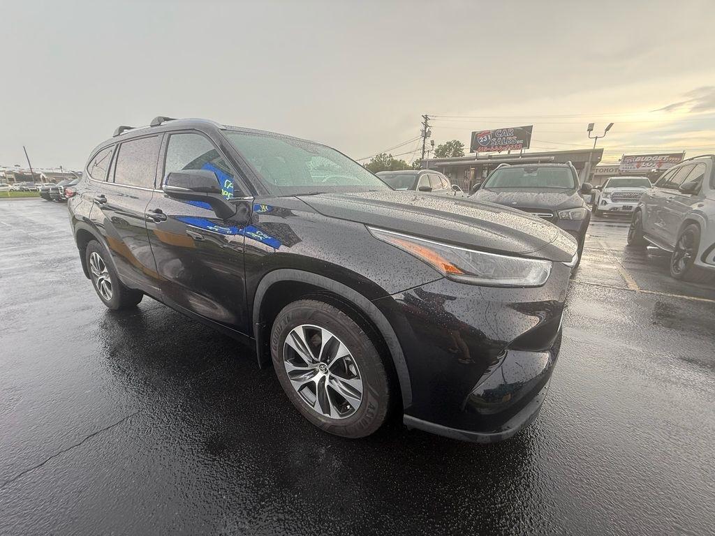2021 Toyota Highlander XLE AWD V6