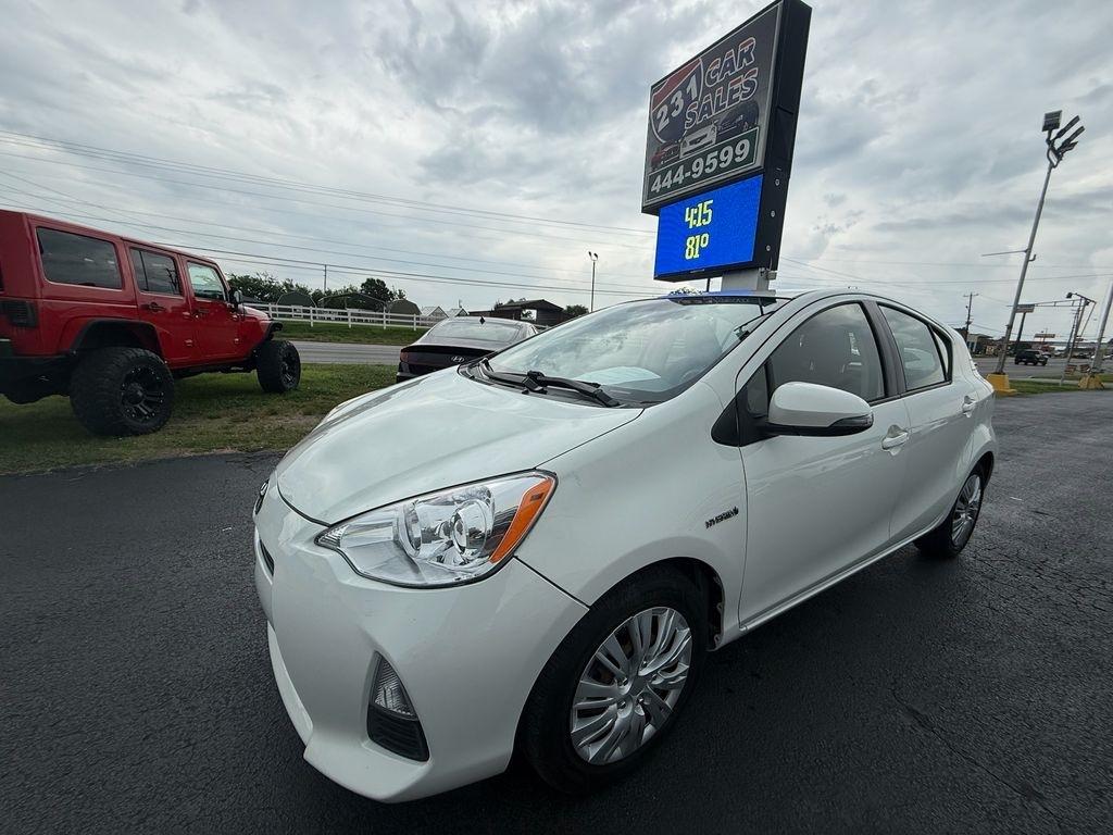 Toyota Prius c Two 2013