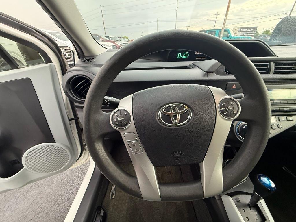 Toyota Prius c Two 2013