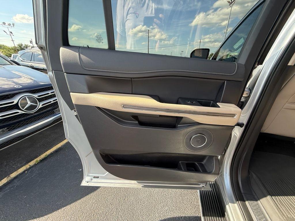 Ford Expedition MAX XLT 4WD 2022