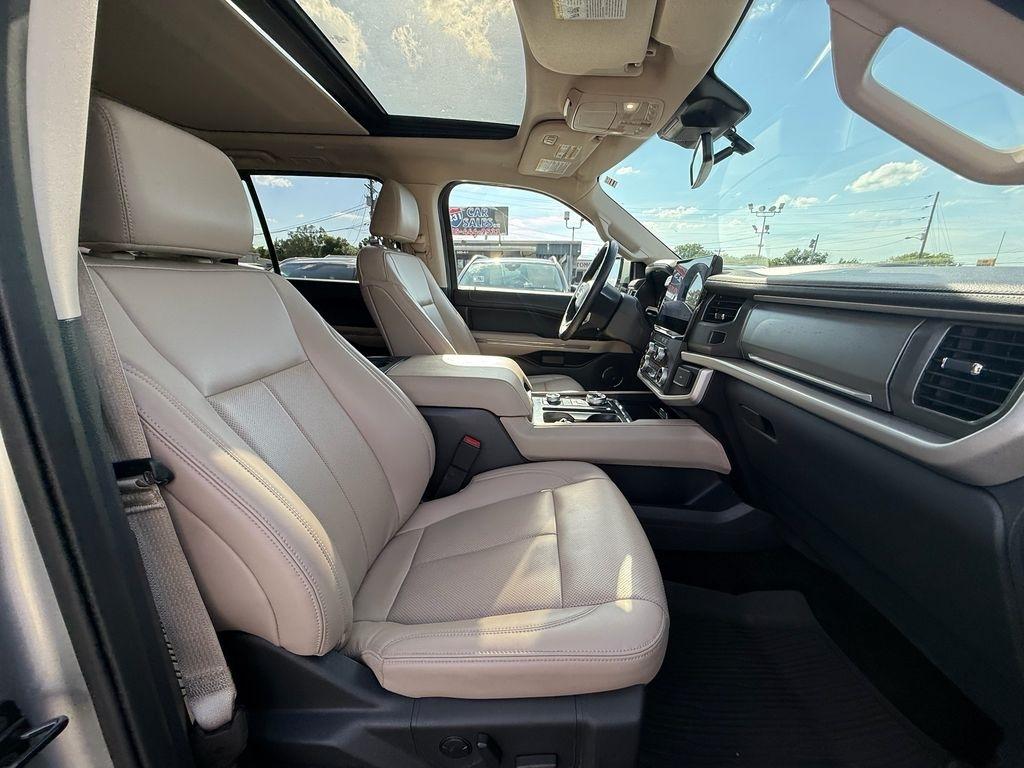 Ford Expedition MAX XLT 4WD 2022