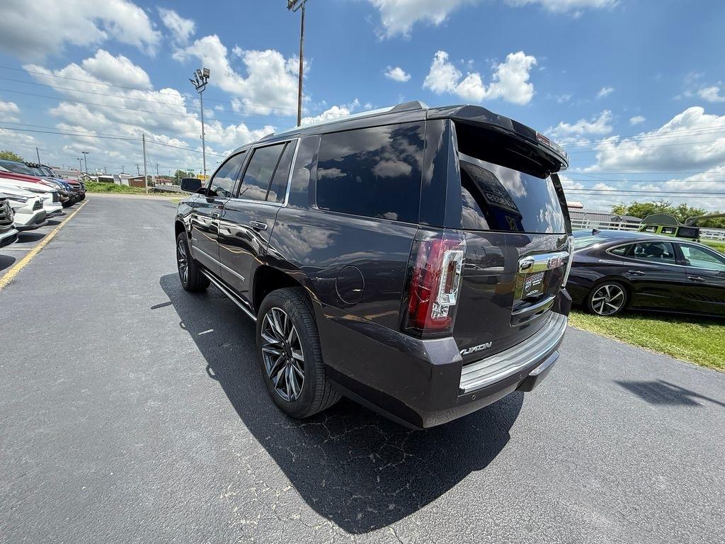 GMC Yukon Denali 4WD 2016