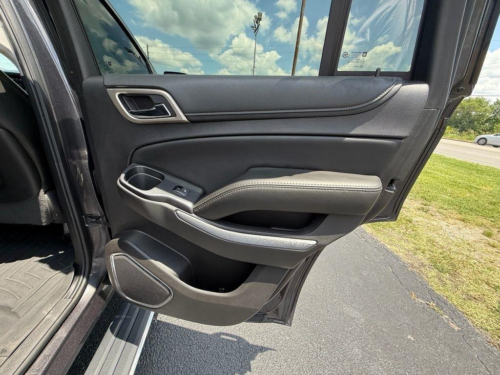 GMC Yukon Denali 4WD 2016
