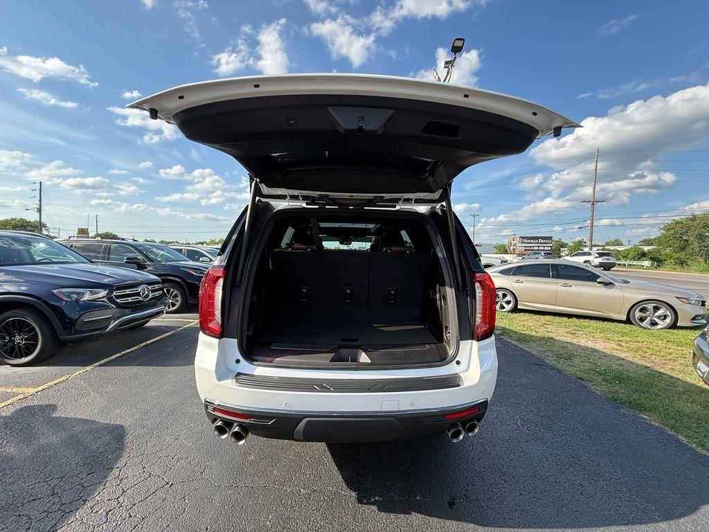 GMC Yukon Denali Ultimate 4WD 2024