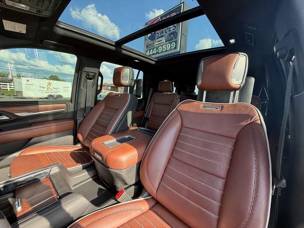 GMC Yukon Denali Ultimate 4WD 2024