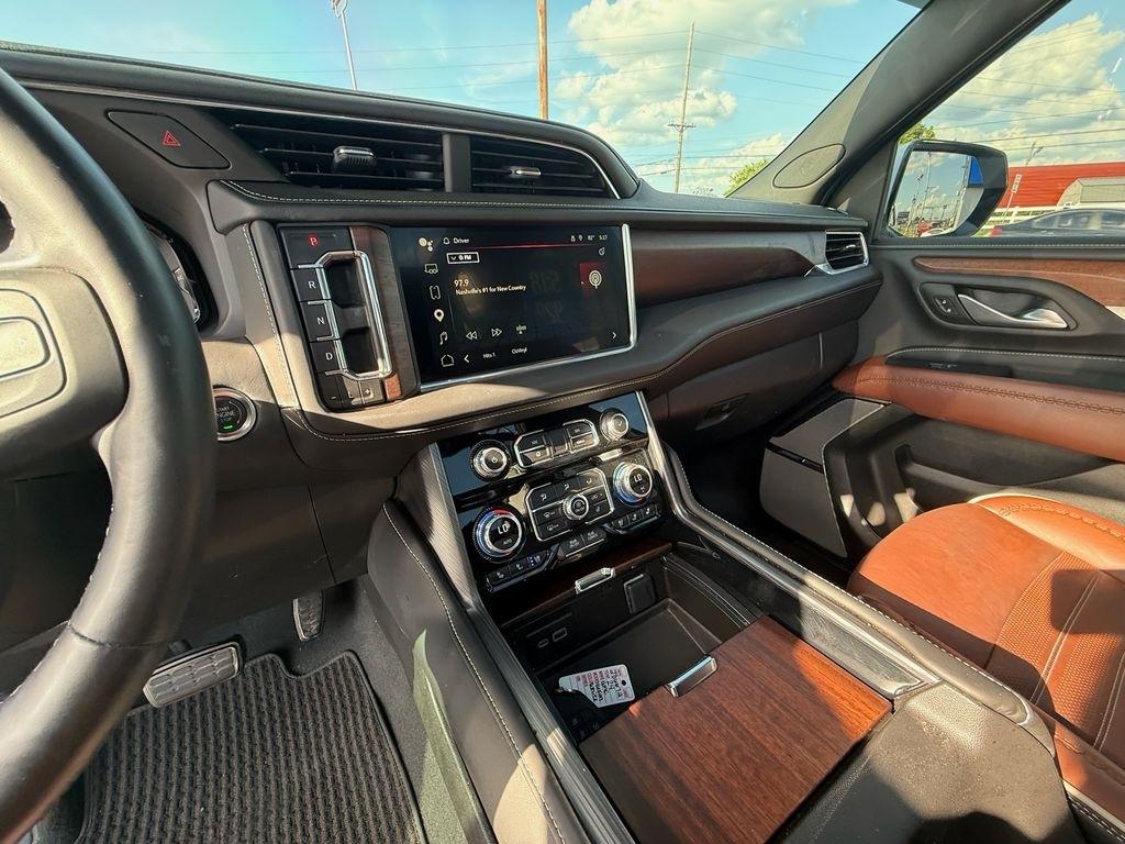 GMC Yukon Denali Ultimate 4WD 2024