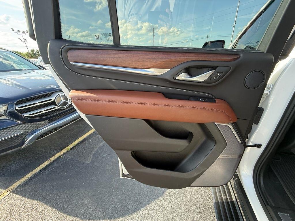GMC Yukon Denali Ultimate 4WD 2024
