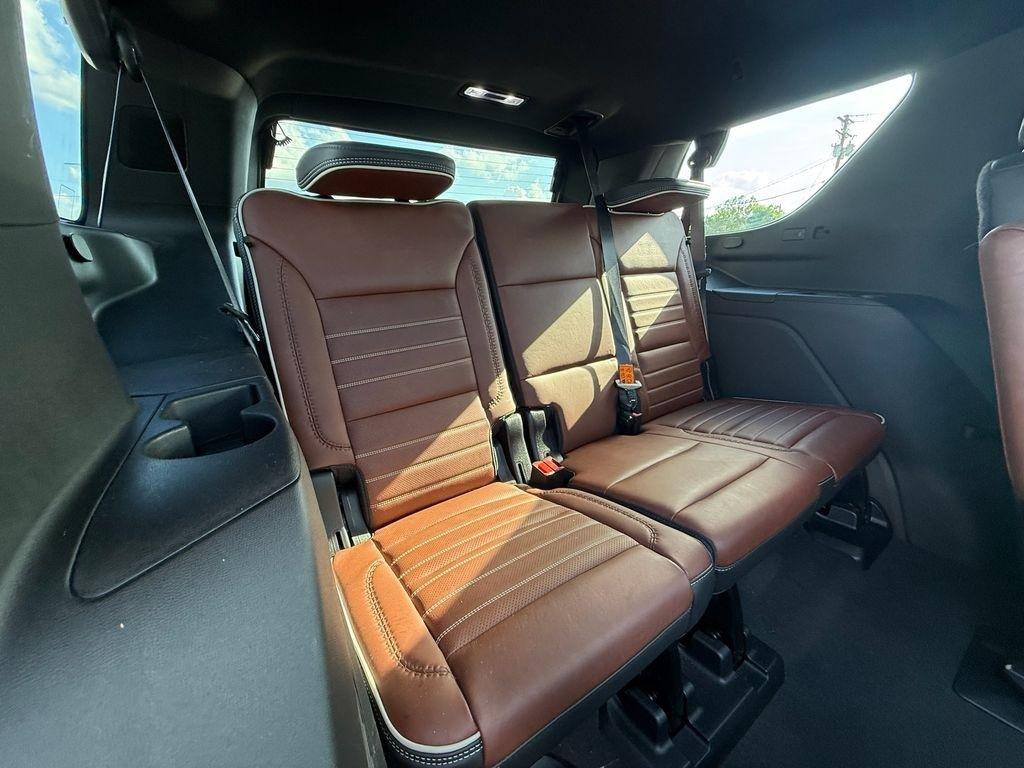 GMC Yukon Denali Ultimate 4WD 2024