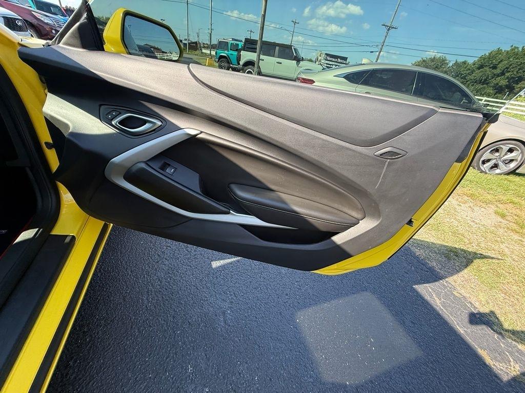 Chevrolet Camaro 1LT Coupe 8A 2018