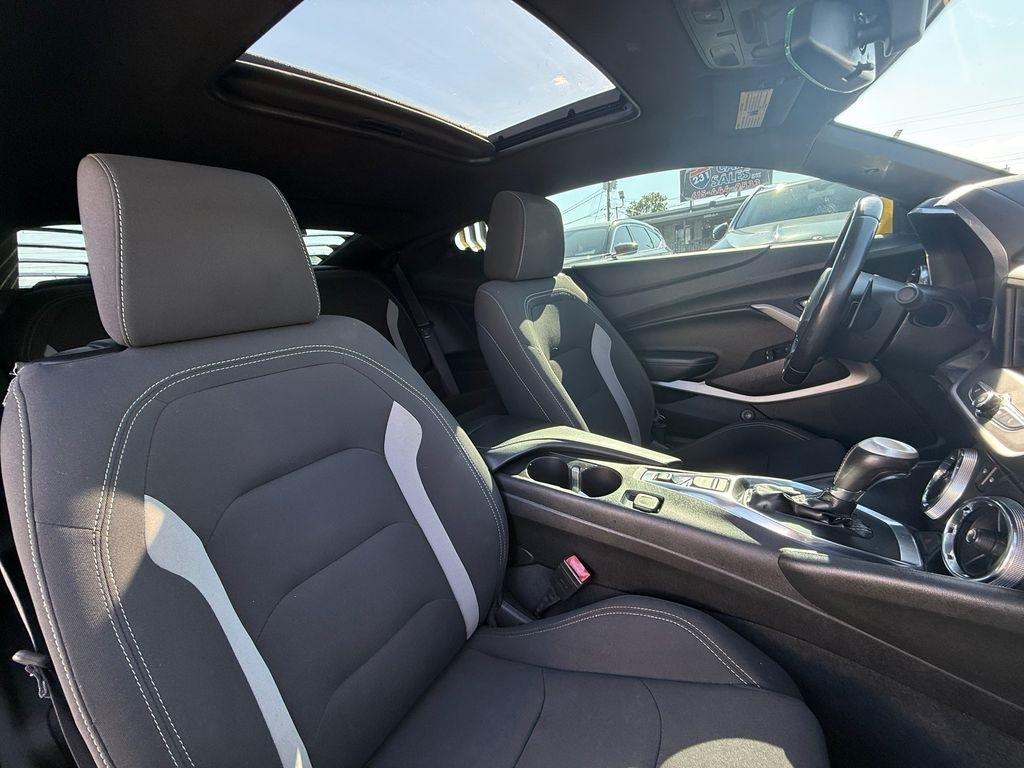 Chevrolet Camaro 1LT Coupe 8A 2018