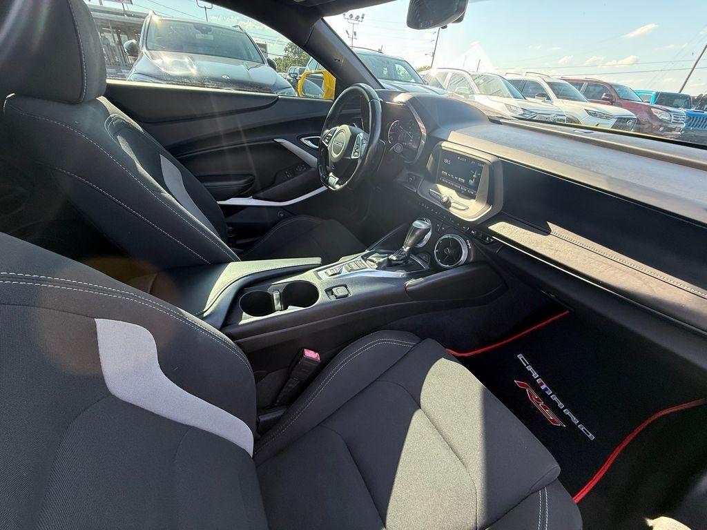 Chevrolet Camaro 1LT Coupe 8A 2018