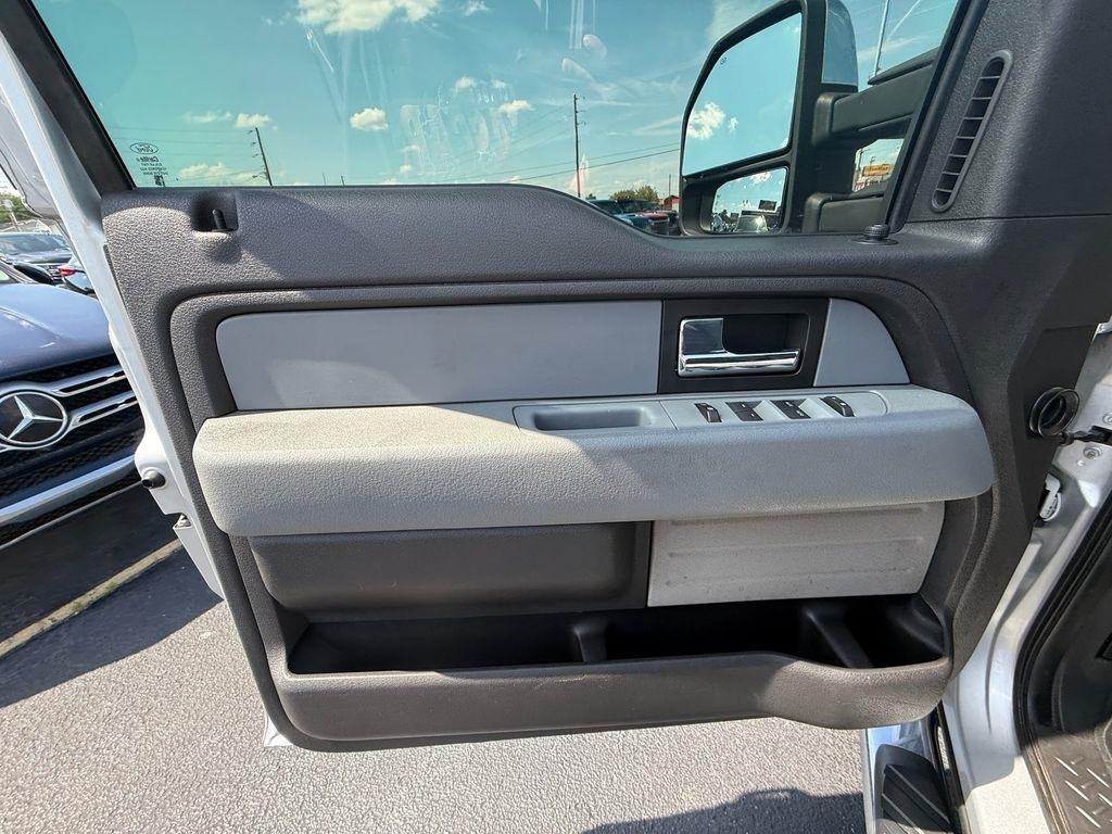 Ford F-150 XLT SuperCrew 4WD 2014