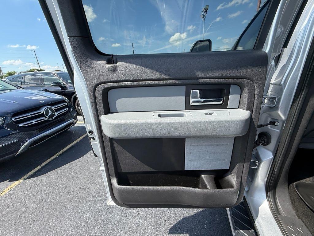 Ford F-150 XLT SuperCrew 4WD 2014