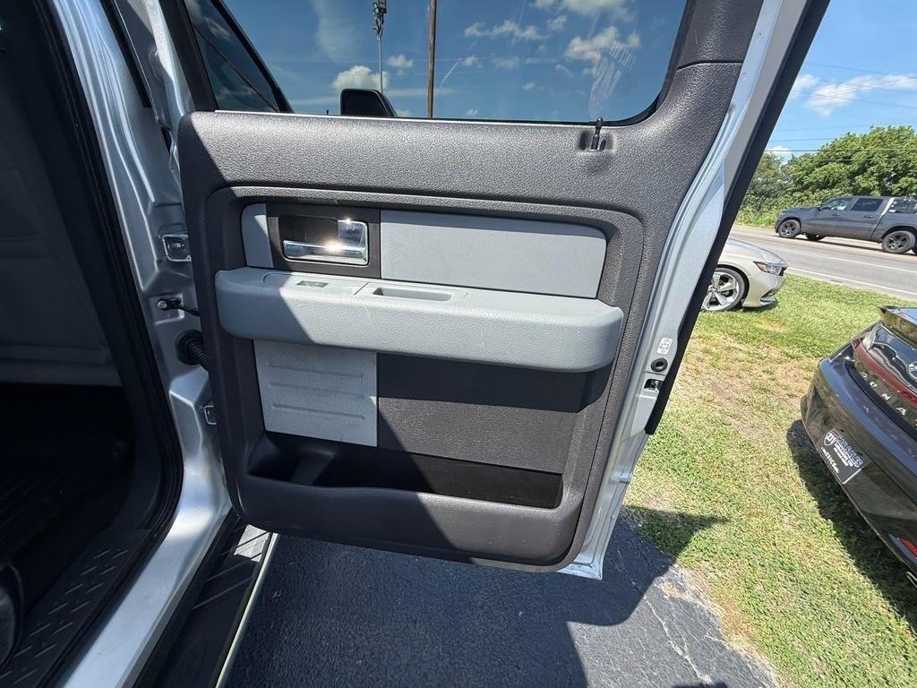 Ford F-150 XLT SuperCrew 4WD 2014