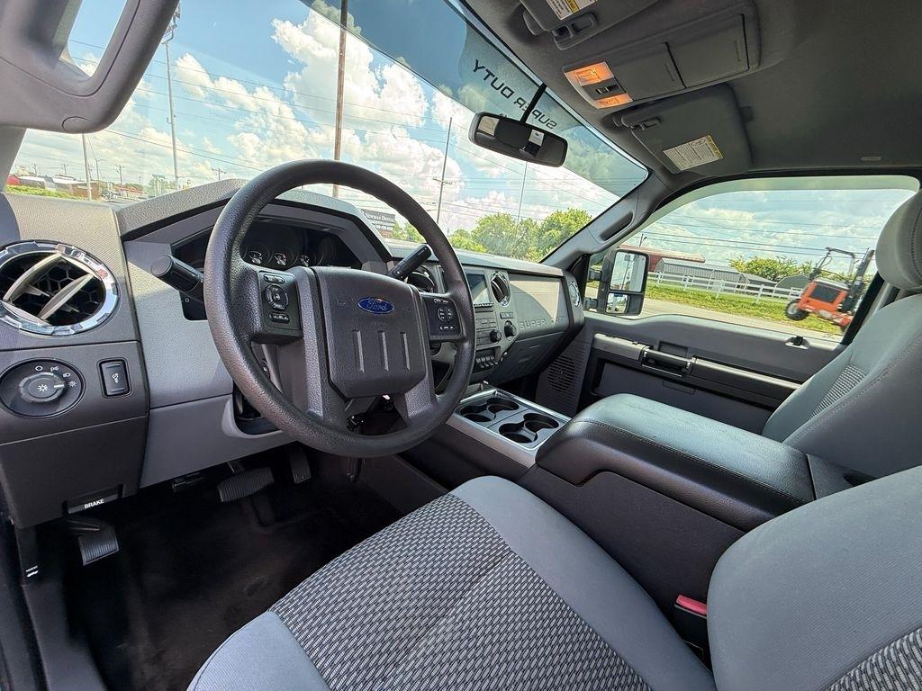 Ford F-350 SD XLT Crew Cab 4WD 2012