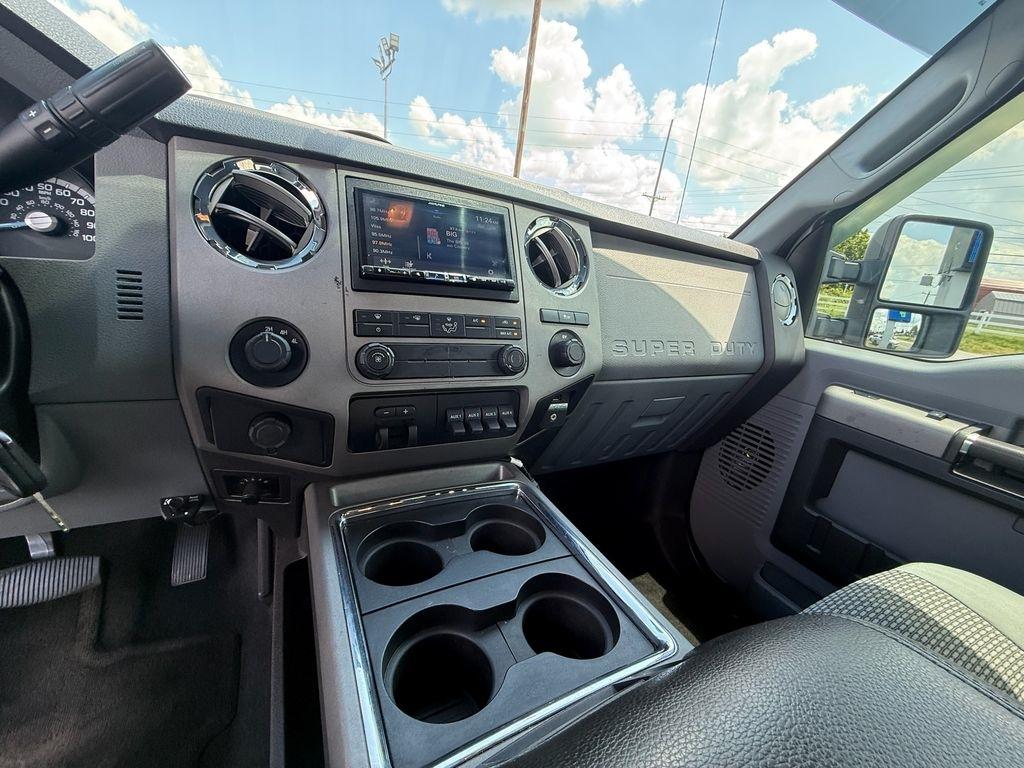 Ford F-350 SD XLT Crew Cab 4WD 2012