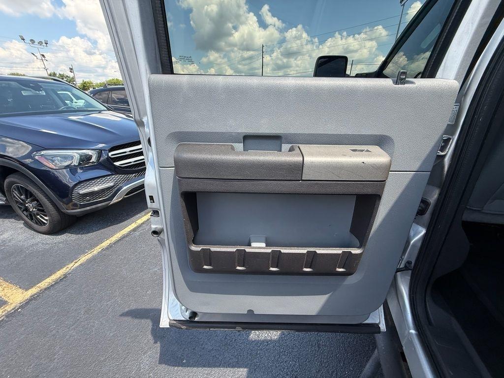 Ford F-350 SD XLT Crew Cab 4WD 2012