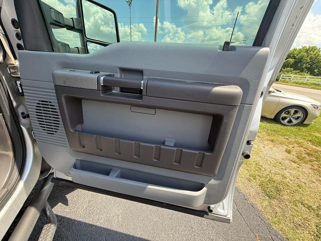 Ford F-350 SD XLT Crew Cab 4WD 2012