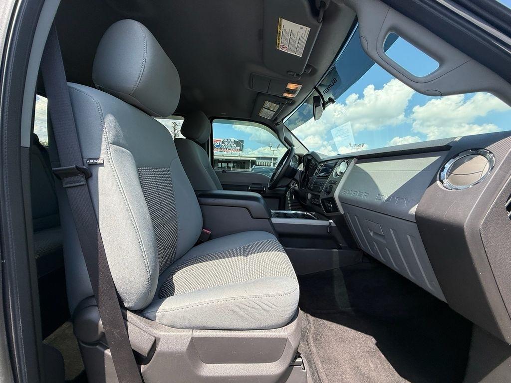 Ford F-350 SD XLT Crew Cab 4WD 2012