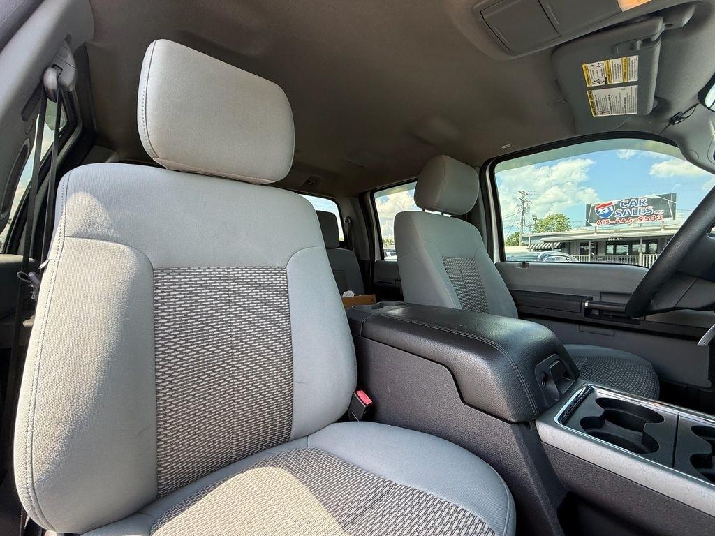 Ford F-350 SD XLT Crew Cab 4WD 2012