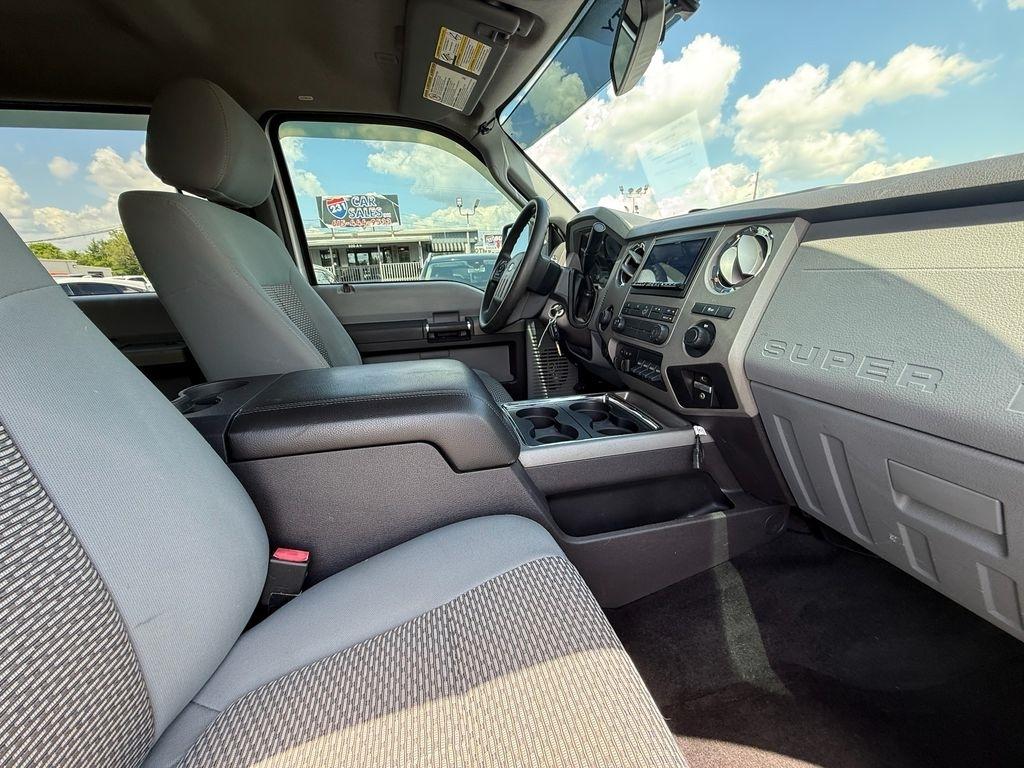 Ford F-350 SD XLT Crew Cab 4WD 2012