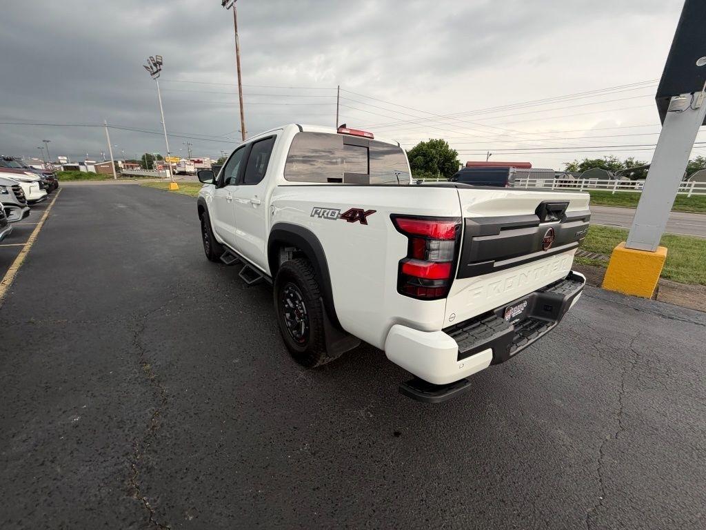 Nissan Frontier PRO-4X Crew Cab 4WD 2025