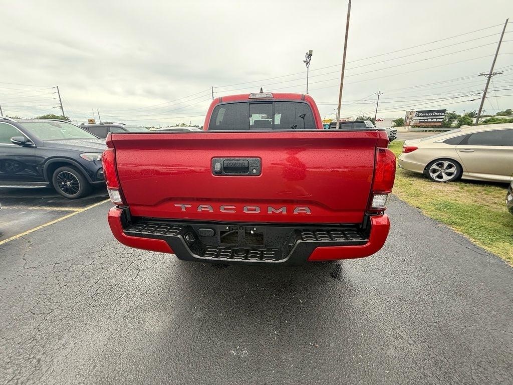 Toyota Tacoma SR5 Double Cab I4 2WD 2021